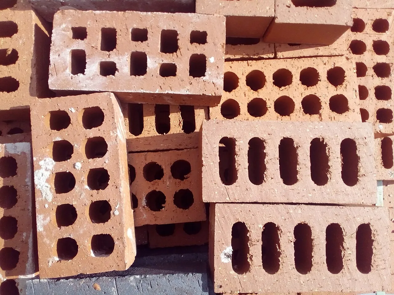 Foto 1 de 1: Ladrillos cerámicos de 18, 500 unidades