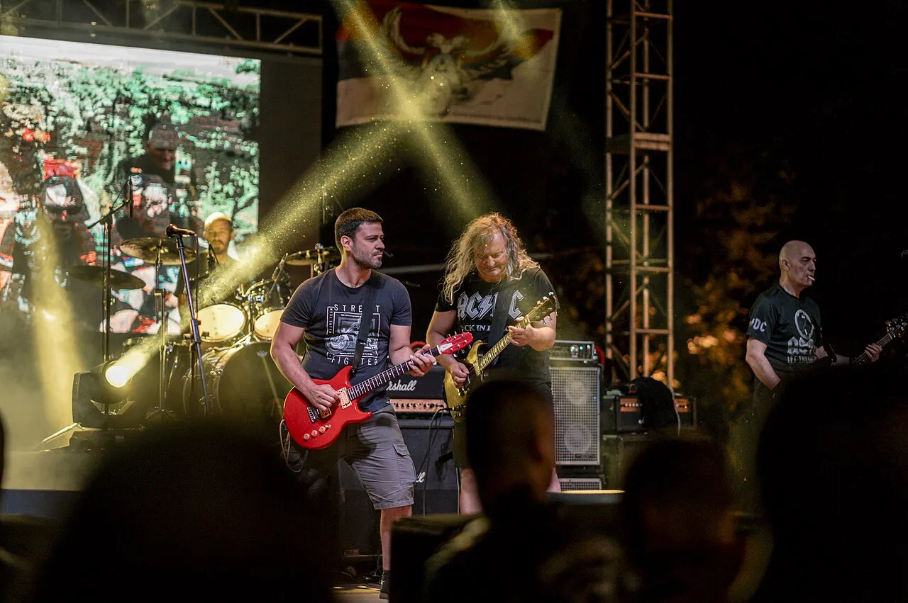 Foto 1 de 1: 2 entradas de campo para el recital de rock nacional en el Aldo Cantoni